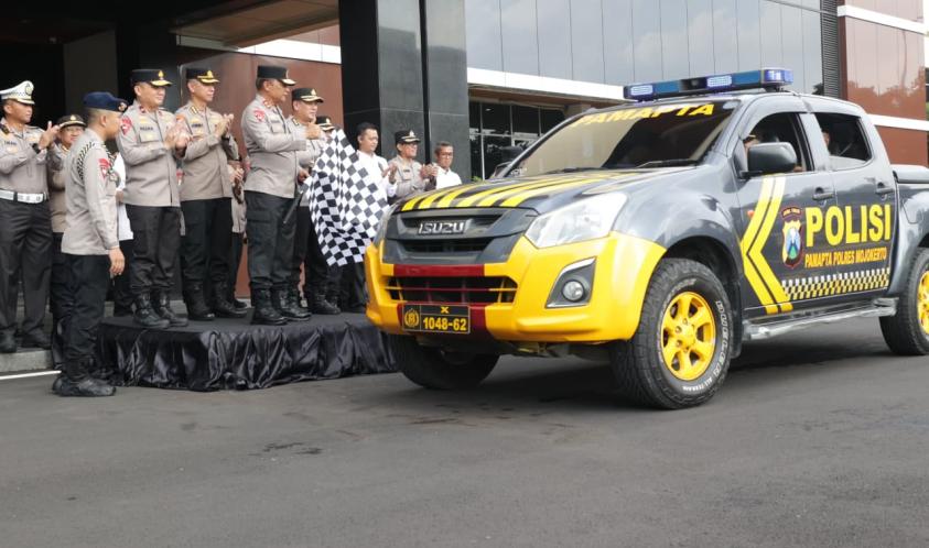 Kapolda Jatim Lepas 79 Personel Pamapta Maksimalkan Pelayanan Terpadu di Jajaran Polres